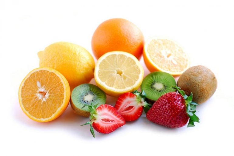Фрукты и ягоды - источник витамина с