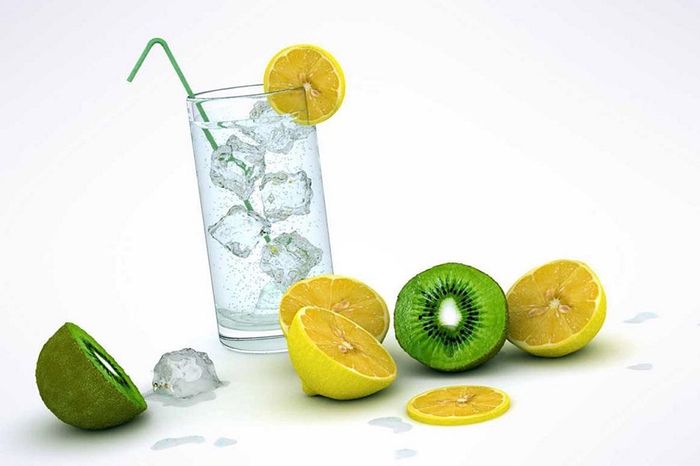 вода и фрукты