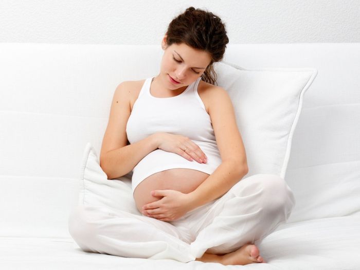 Беременность 31 неделя ребенок сильно пинается в животе