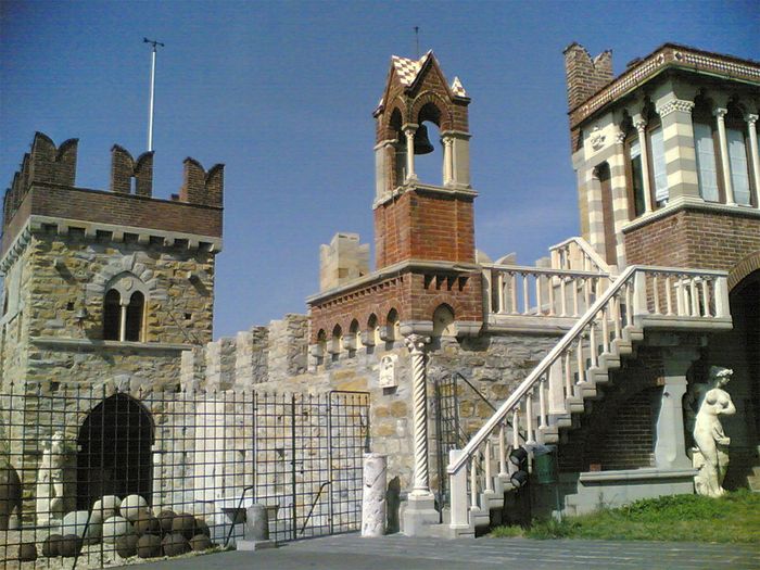 Замок Д'Альбертис