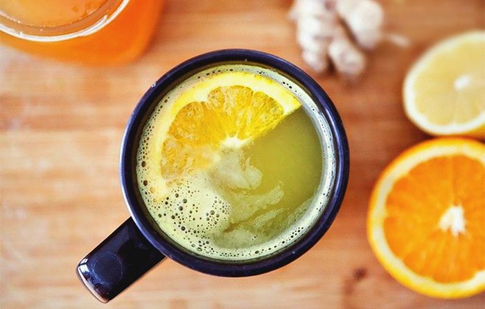 Витаминный чай с имбирем, медом и лимоном