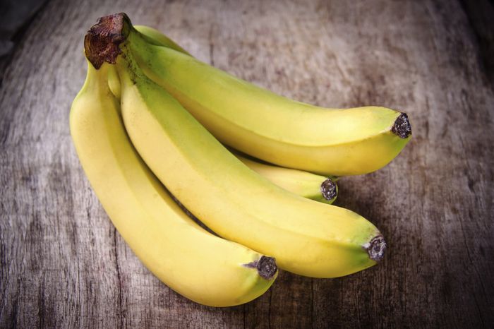 Фрукты бананы