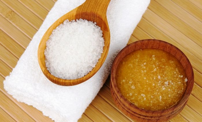 Соль и мед для кожи лица